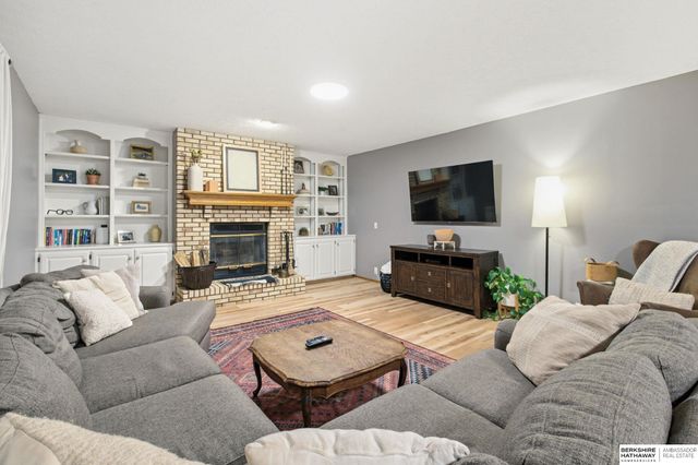 14453 Nelson's Creek Drive, Omaha, NE 68116