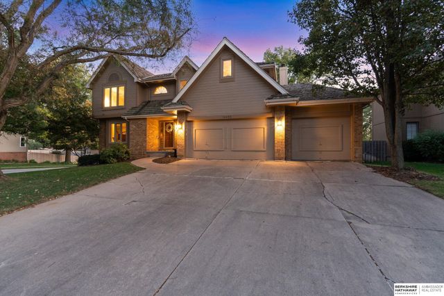 14453 Nelson's Creek Drive, Omaha, NE 68116