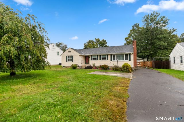 1781 Litchfield Turnpike, Woodbridge, CT 06525