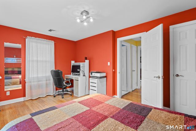 1781 Litchfield Turnpike, Woodbridge, CT 06525