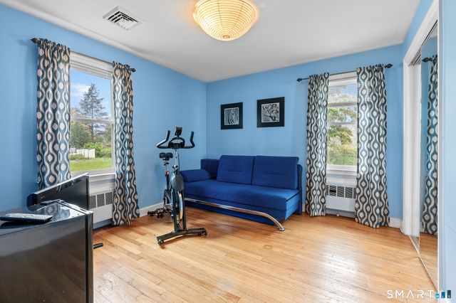 1781 Litchfield Turnpike, Woodbridge, CT 06525