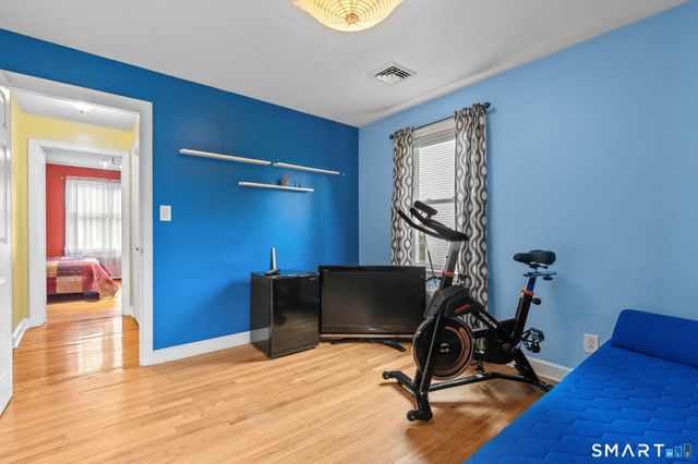 1781 Litchfield Turnpike, Woodbridge, CT 06525