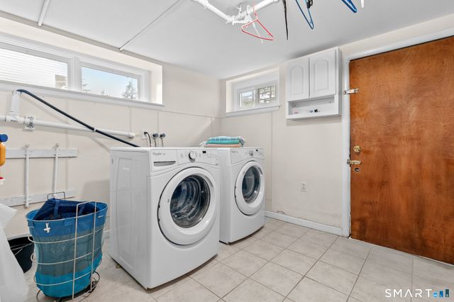 1781 Litchfield Turnpike, Woodbridge, CT 06525
