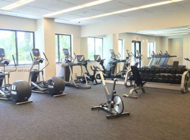 999 SW 1st Ave 1511, Miami, FL 33130