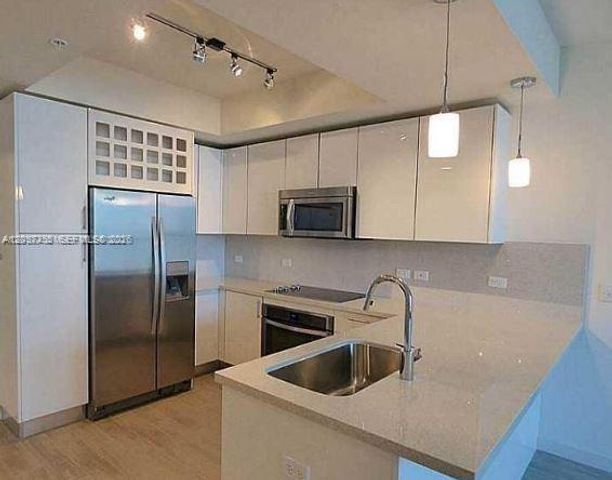 999 SW 1st Ave 1511, Miami, FL 33130