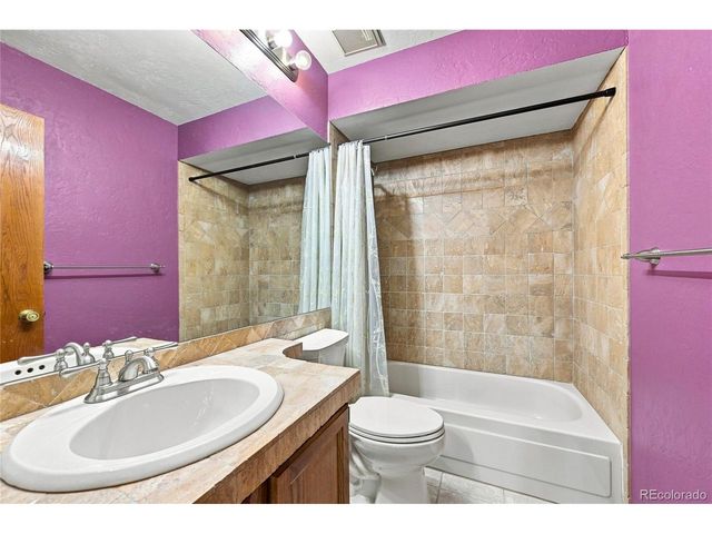 1428 W Briarwood Ave, Littleton, CO 80120