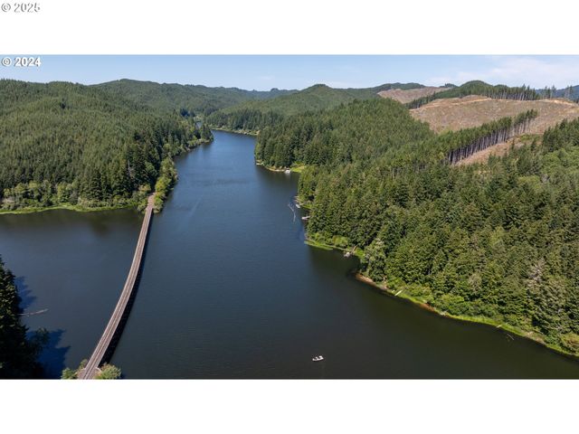 0 Tenmile Lake, Lakeside, OR 97449