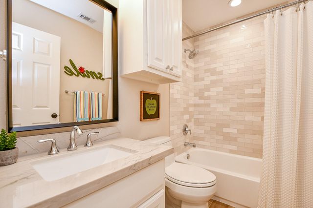 4309 Lake Walk Court, Missouri City, TX 77459