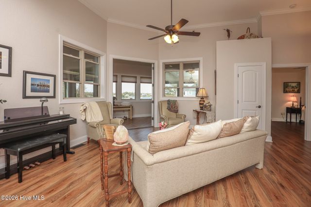 113 Harold Avenue, Swansboro, NC 28584