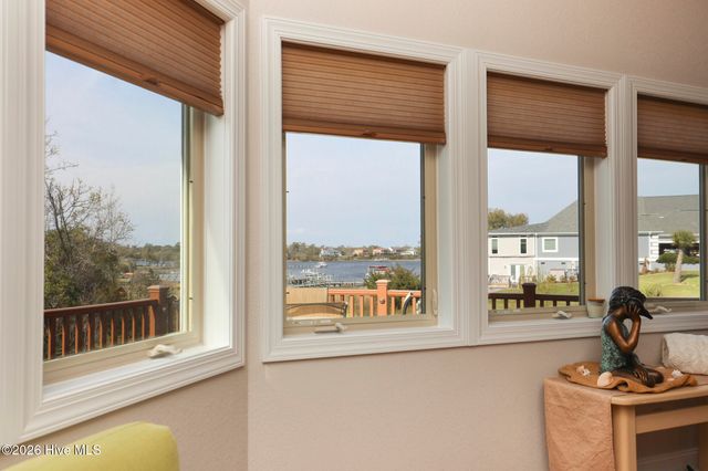 113 Harold Avenue, Swansboro, NC 28584