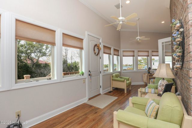 113 Harold Avenue, Swansboro, NC 28584