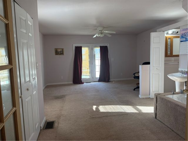 5709 Adelphi Street, Cincinnati, OH 45227