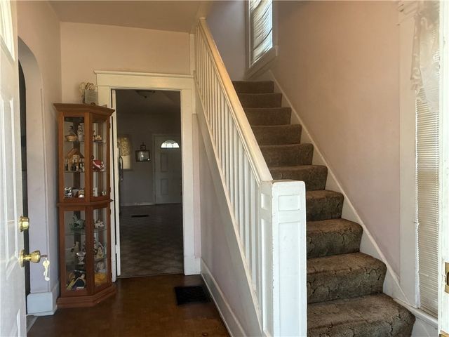 5709 Adelphi Street, Cincinnati, OH 45227