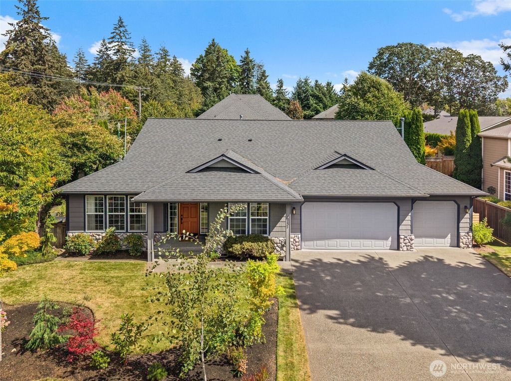 6401 91st Avenue Ct W, University Place, WA 98467