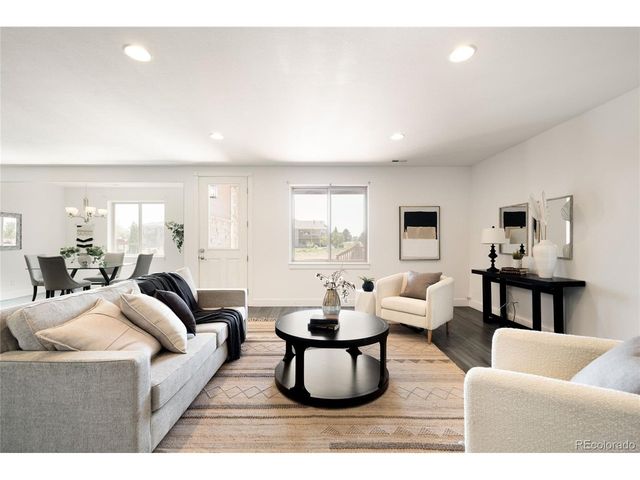 304 Duesenberg Ln, Fort Collins, CO 80524