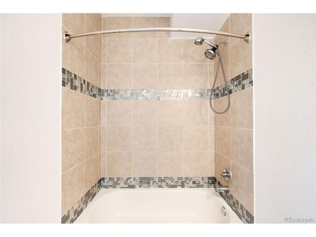 304 Duesenberg Ln, Fort Collins, CO 80524