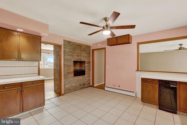 3 WOODCLIFFE DR, Robbinsville, NJ 08690