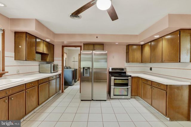 3 WOODCLIFFE DR, Robbinsville, NJ 08690