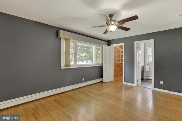 3 WOODCLIFFE DR, Robbinsville, NJ 08690