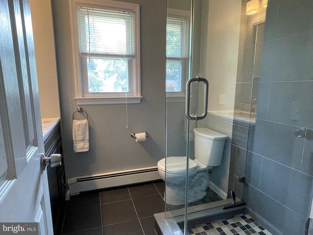 3 WOODCLIFFE DR, Robbinsville, NJ 08690