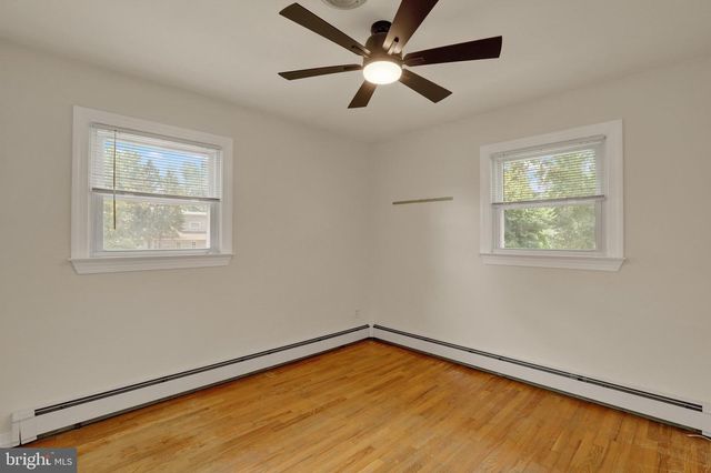 3 WOODCLIFFE DR, Robbinsville, NJ 08690