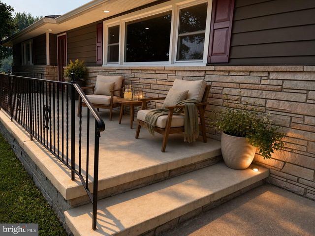 3 WOODCLIFFE DR, Robbinsville, NJ 08690