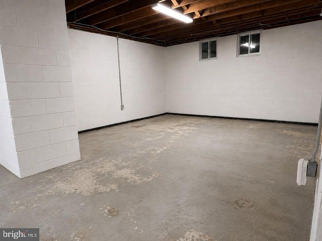 3 WOODCLIFFE DR, Robbinsville, NJ 08690