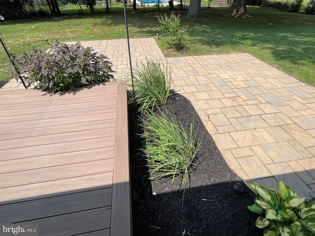 3 WOODCLIFFE DR, Robbinsville, NJ 08690