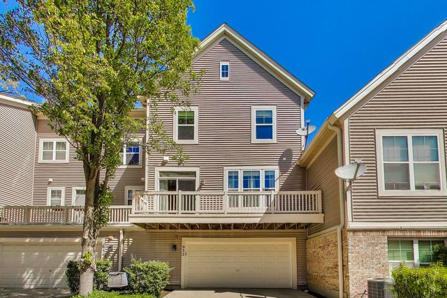 932 Tuscany Drive, Streamwood, IL 60107