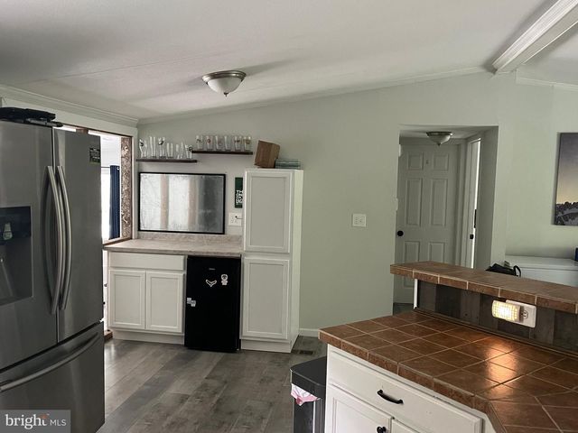 61 ARGYLE AVE, Glen Rock, PA 17327