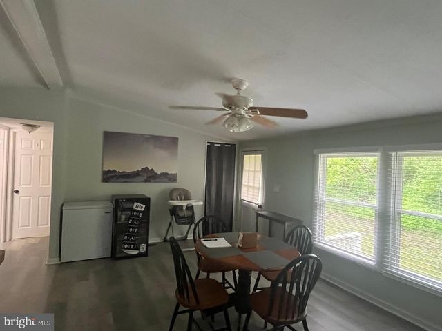 61 ARGYLE AVE, Glen Rock, PA 17327