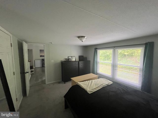 61 ARGYLE AVE, Glen Rock, PA 17327
