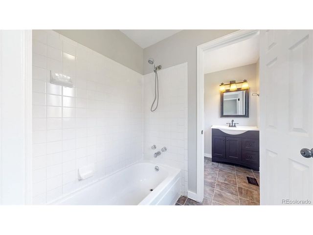 15603 E Atlantic Cir, Aurora, CO 80013
