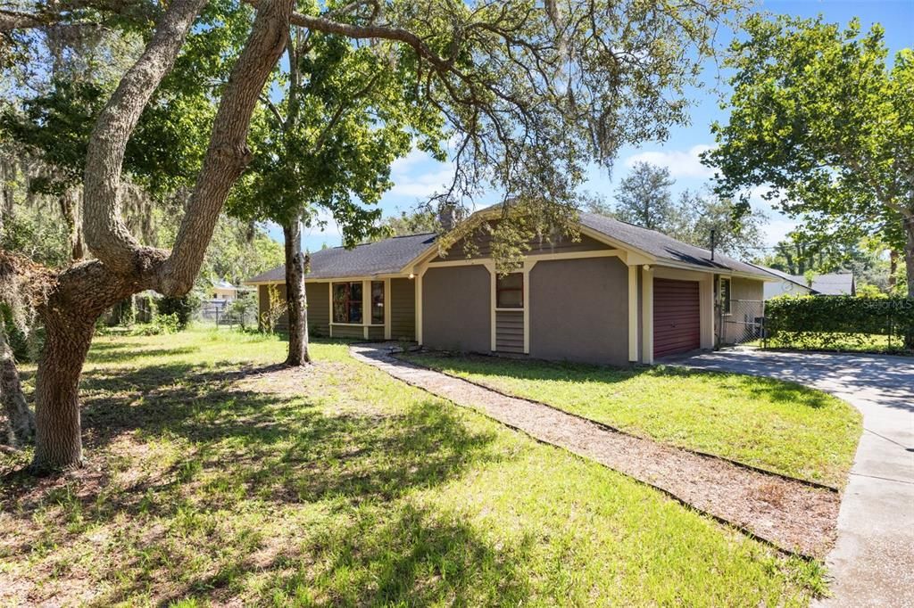 2357 PINE STREET, Oviedo, FL 32765