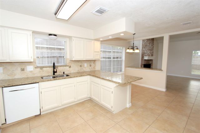 2731 Colony Drive, Sugar Land, TX 77479