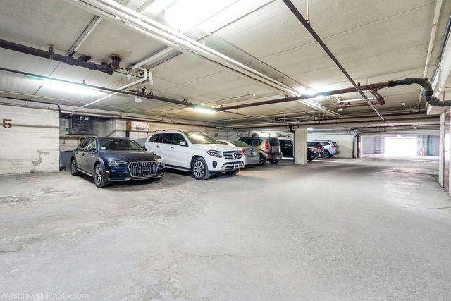 4106 N Narragansett Avenue 208, Chicago, IL 60634