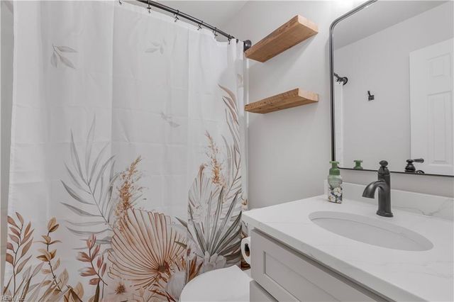 1039 Princess Anne RD, Virginia Beach, VA 23457