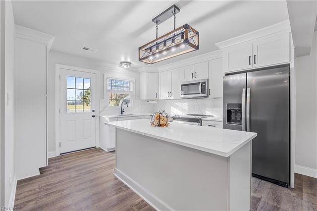 1039 Princess Anne RD, Virginia Beach, VA 23457