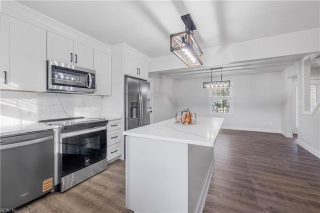 1039 Princess Anne RD, Virginia Beach, VA 23457