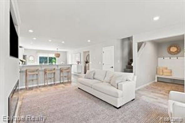 7269 Wildflower Ct Court, Grand Blanc, MI 48439