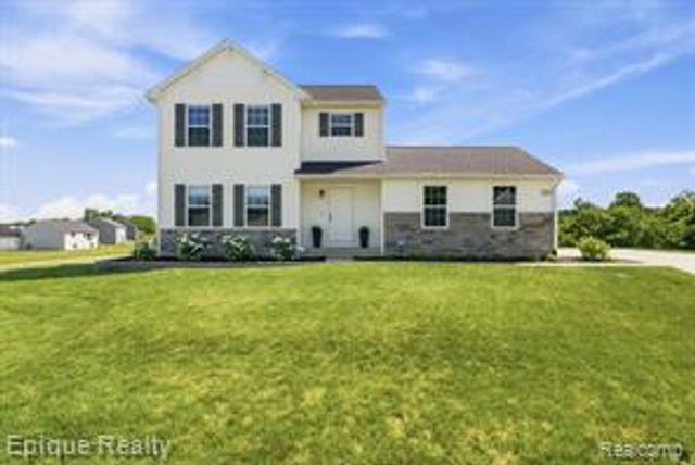 7269 Wildflower Ct Court, Grand Blanc, MI 48439
