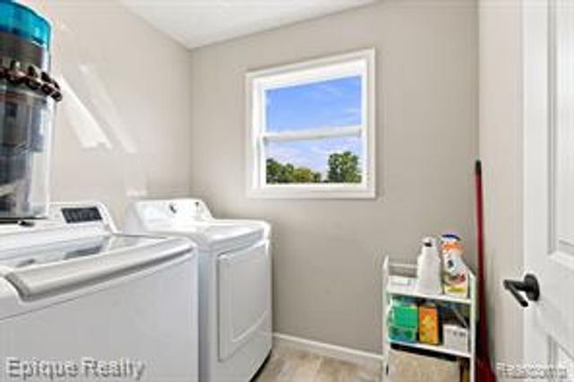 7269 Wildflower Ct Court, Grand Blanc, MI 48439
