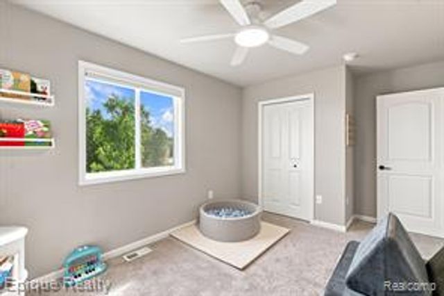 7269 Wildflower Ct Court, Grand Blanc, MI 48439