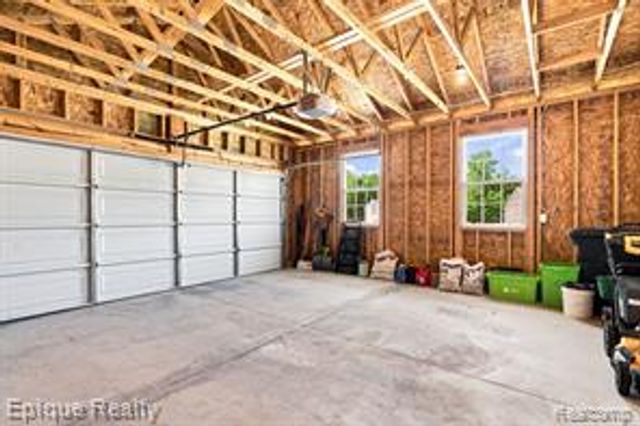 7269 Wildflower Ct Court, Grand Blanc, MI 48439