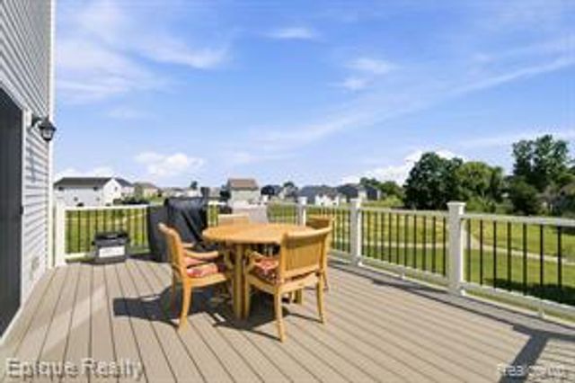 7269 Wildflower Ct Court, Grand Blanc, MI 48439