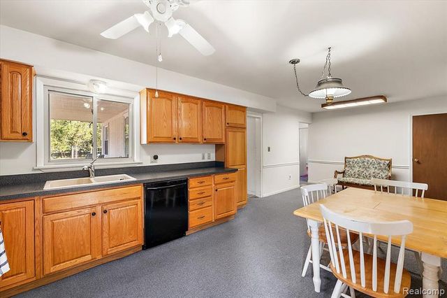 18001 Floral Street, Livonia, MI 48152