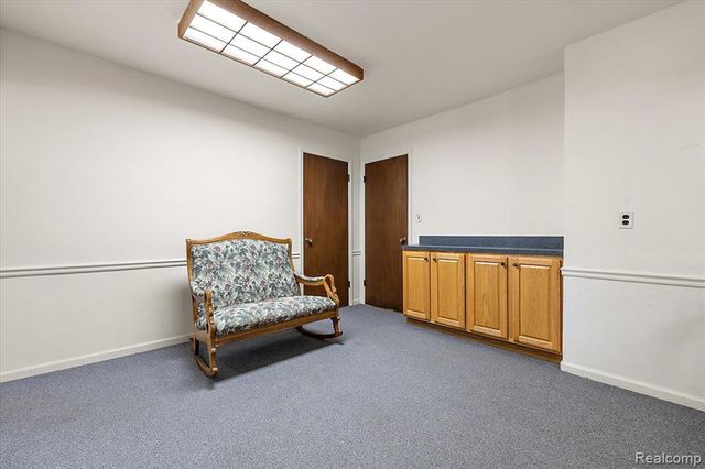 18001 Floral Street, Livonia, MI 48152