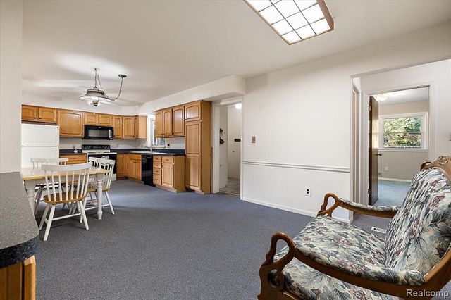 18001 Floral Street, Livonia, MI 48152