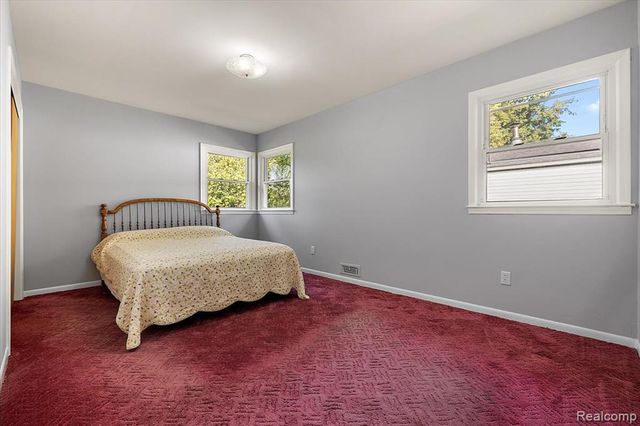 18001 Floral Street, Livonia, MI 48152