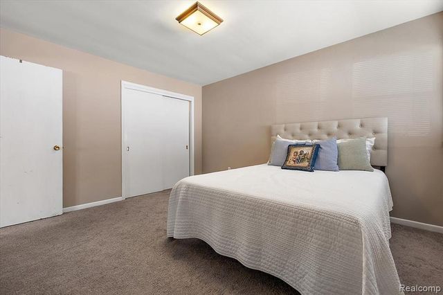 18001 Floral Street, Livonia, MI 48152